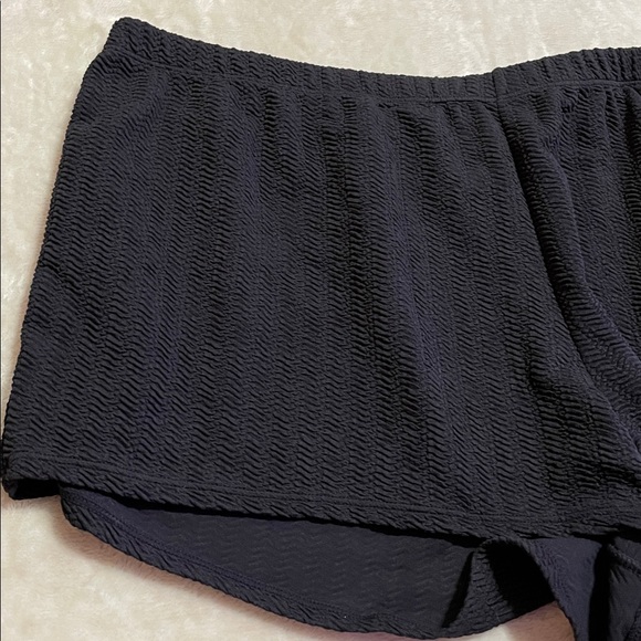 No Boundaries Textured Black Swim Boy Shorts - Picture 2 of 10